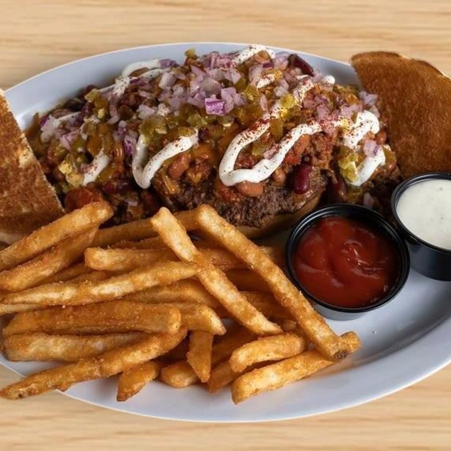 Flespy’s chili burger