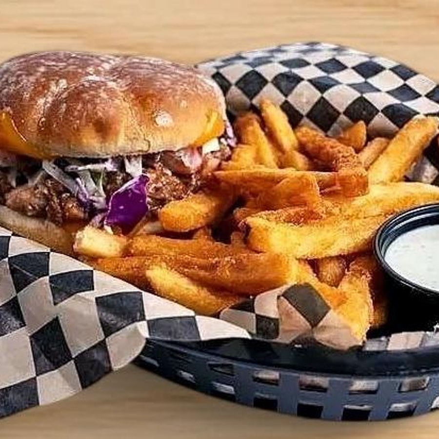 Pulled pork sandwich